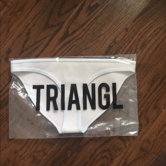 White Triangl bottom