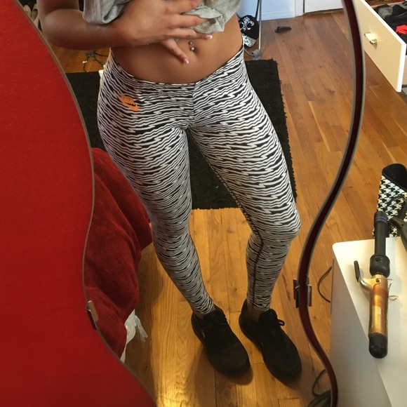 Nike leggings