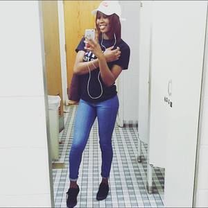 Meet your Posher, Claire