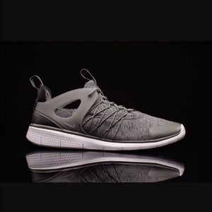 Nike Free Viritous Fleece