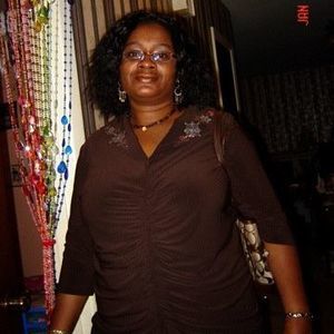 Meet your Posher, Dorcas