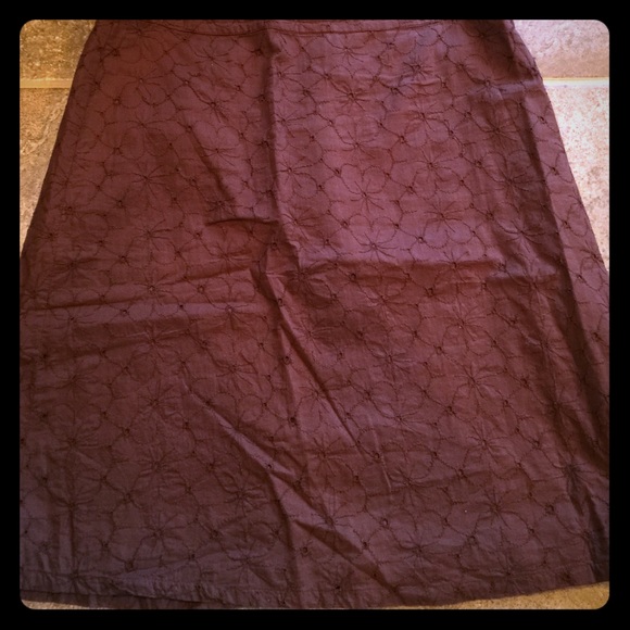 Old Navy eyelet skirt