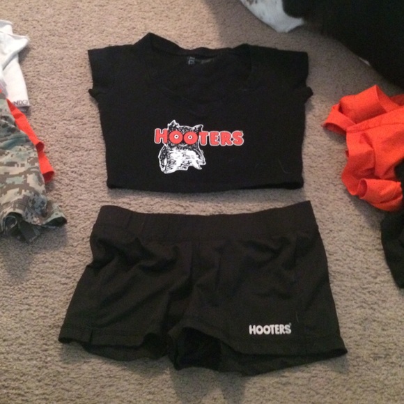 Hooters uniform promo crop top and shorts