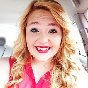 Meet your Posher, Leah