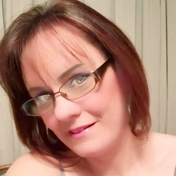 Meet your Posher, Tracy - Picture 1 of 1