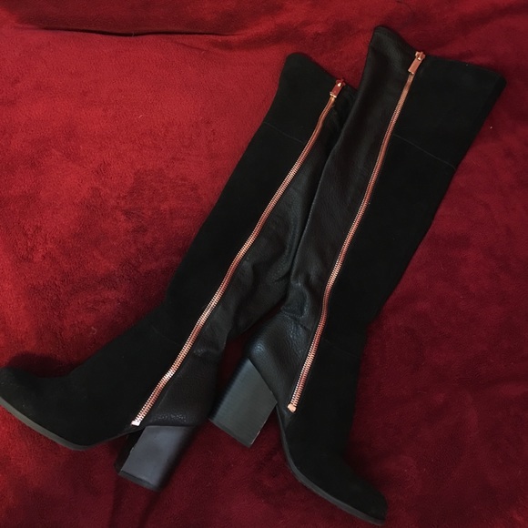 Black High knee boots