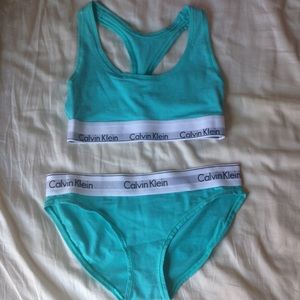 CALVIN KLEIN SET (NEW) size S