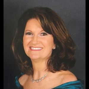 Meet your Posher, Lynn