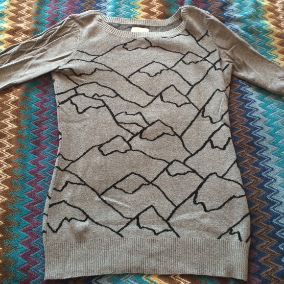 Quiksilver sweater