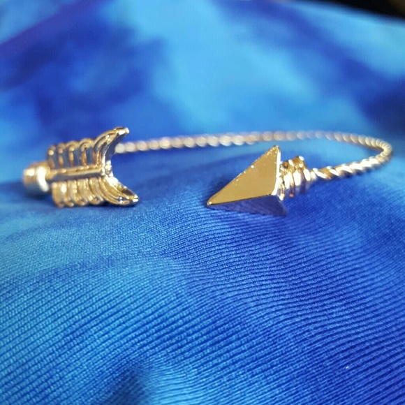 Icecreamsoda19 Jewelry - Adjustable Arrow Bangle Bracelet