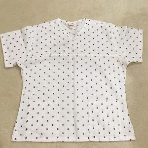 Peaches black and white scrub top small