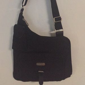 Baggallini  Cross body purse