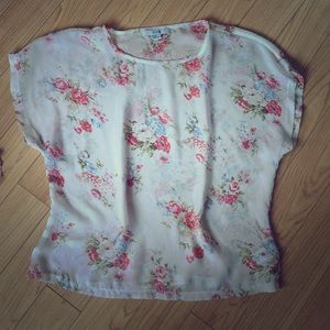 SOLD! Floral tshirt blouse. Medium.