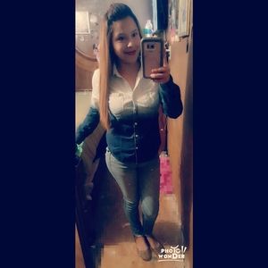 Meet your Posher, Yajairaa