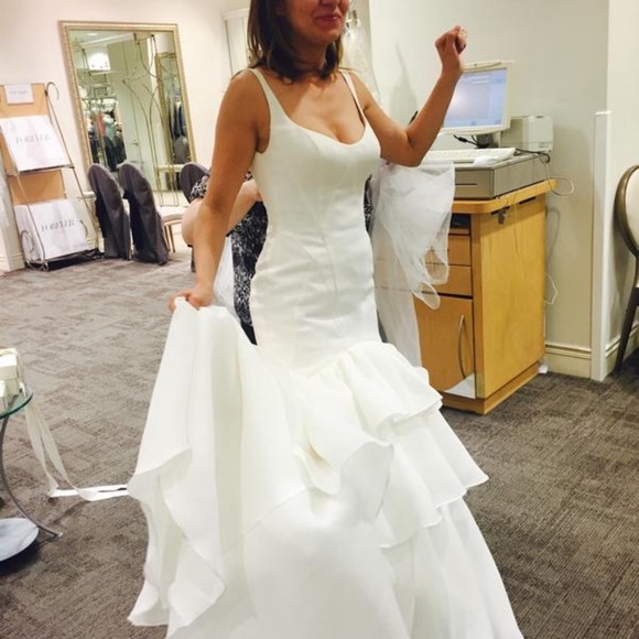 Zac Posen wedding gown (NWT) ❌Donated it ❌ - Picture 5 of 7