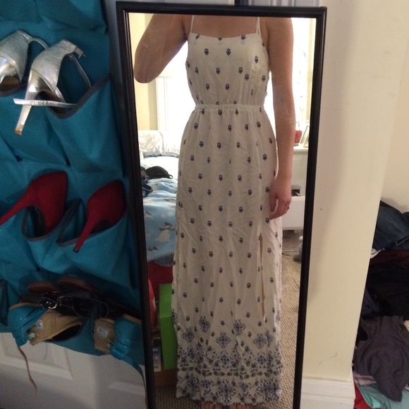 White Maxi with Blue - Picture 3 of 4