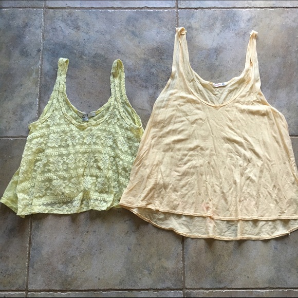 Bundle of 2 yellow tanks