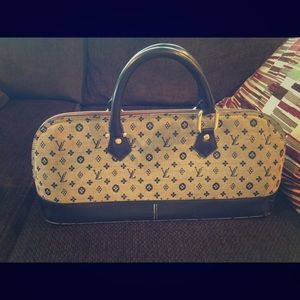 Authentic LV monogram Mini Lin