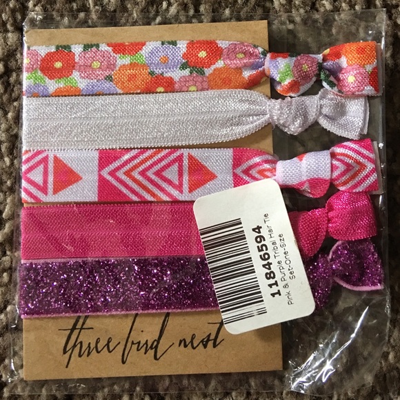 NWT. Three Bird Nest Hair Ties - Picture 2 of 2