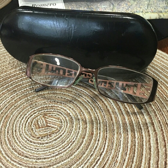 Fendi reading glasses - Picture 1 of 3