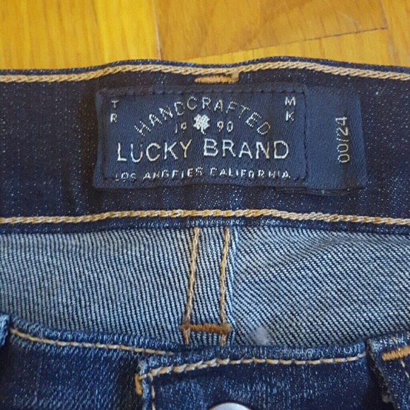 FINAL SALE! LUCKY Brand Jean capris! Size 00. NWOT - Picture 2 of 4