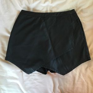 Abercrombie Angular Pleather Skort