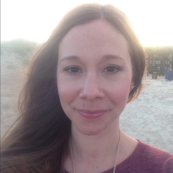 Meet your Posher, Sandi - Picture 2 of 3