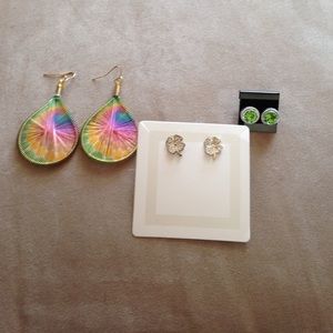 RESERVED FOR TRADE 3 pairs of earrings