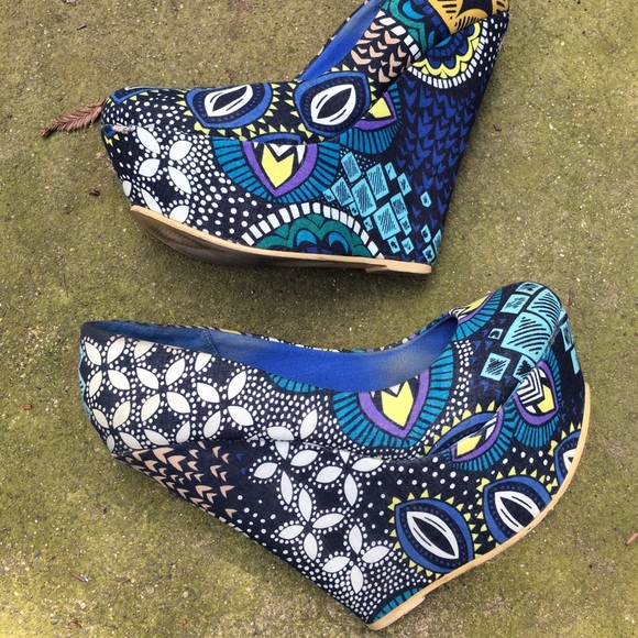 Wedge heels blue size 8