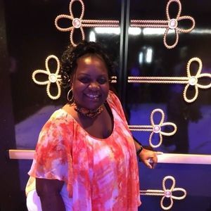 Meet your Posher, Coretta