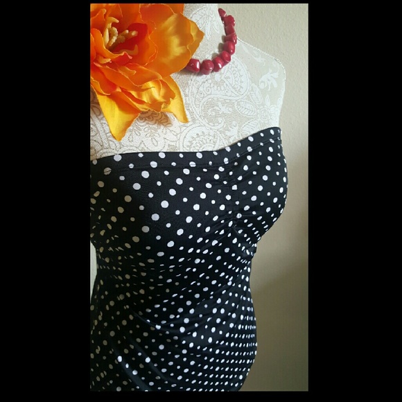 Jantzen Classics Black&White Polk a Dot Swimwear - Picture 2 of 4