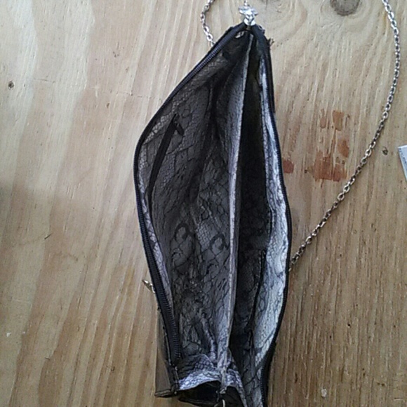 Purse - Picture 2 of 2