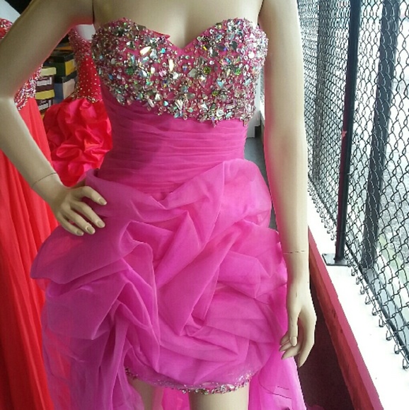 Prom dress!! - Picture 2 of 3