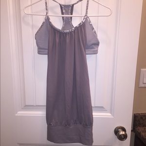 🍋🍋Lululemon 'no limits' tank top🍋🍋