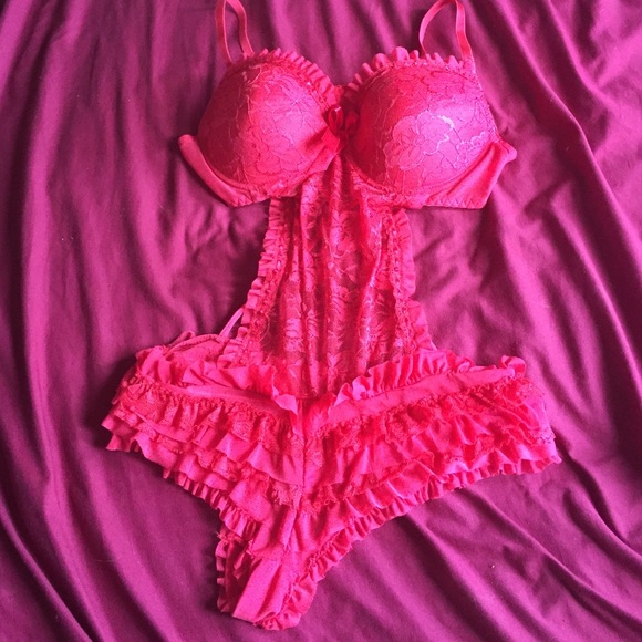 Red 🔥💥❣SALE💥💯🔥racer back lingerie
