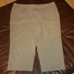 Women's capris