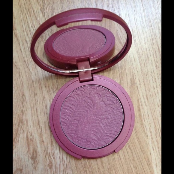 Tarte blush in Blushing Bride