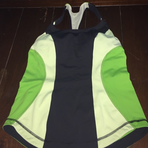 Lulu lemon tank