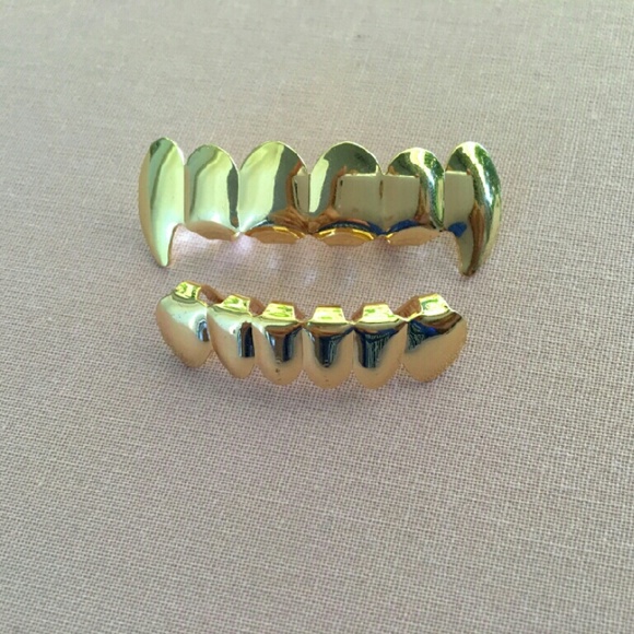 Gold Plated Fang Grillz Set   Top & Bottom