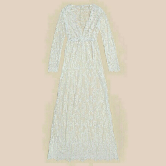 Romantic Long Lace Dress - Picture 4 of 4