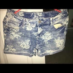 Hawaiian themed shorts