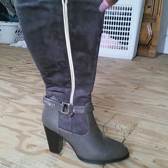 Boots brand new still in box - Picture 2 of 2