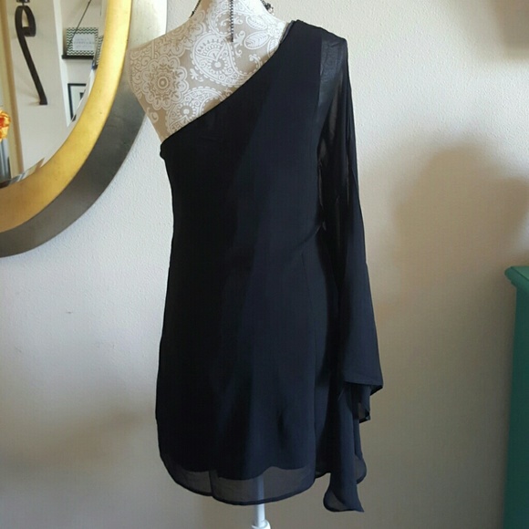 Isabel Lu One Shoulder Gown/Dress - Picture 3 of 4