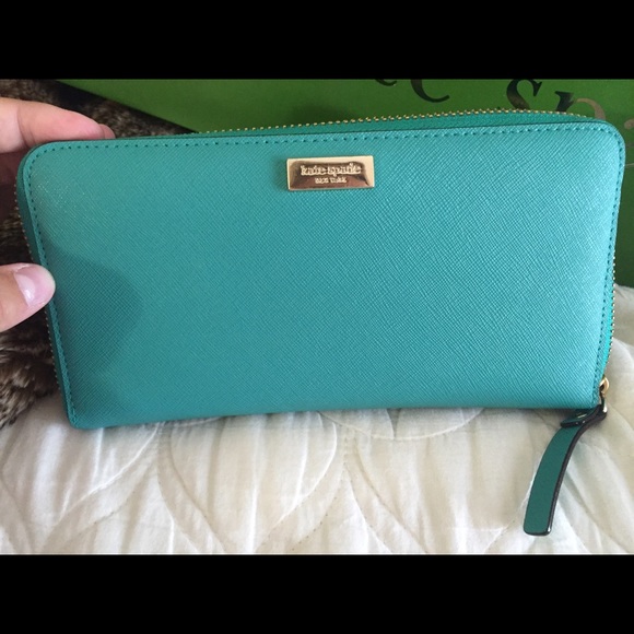 Kate spade zip around wallet