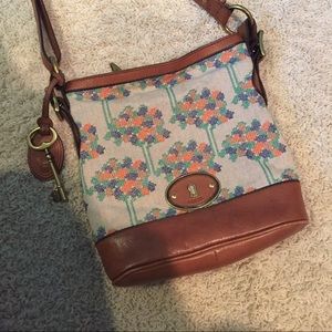 Fossil purse