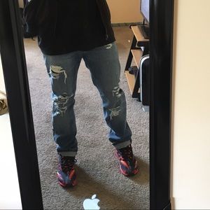 511 Levi's Strauss distressed slim straight