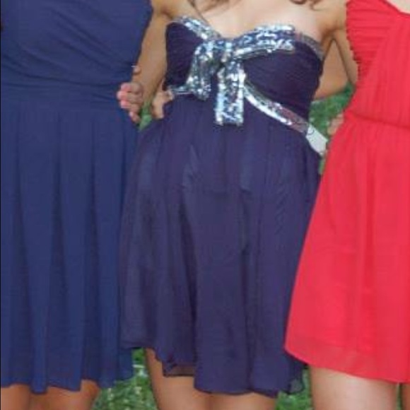 Navy blue prom/homecoming dress - Picture 4 of 4