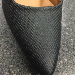 Never worn Black heels