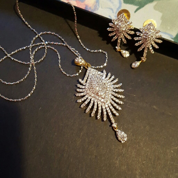 New without tag Jewelry Earing and Pendent - Picture 2 of 2