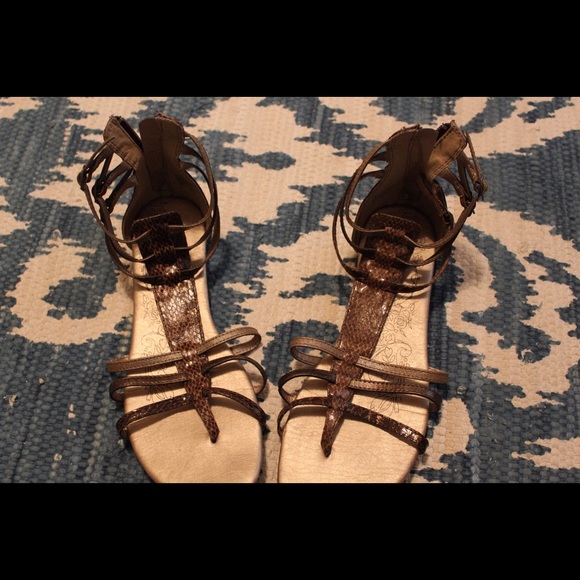 Size 10 snake skin sandals